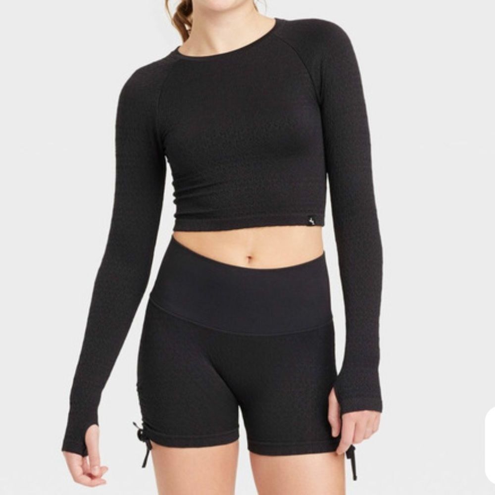 JoyLab Women's Seamless Crop Long Sleeve Top,‎ M - Black, NWT